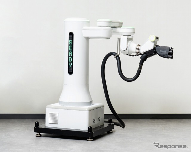 EV用自動充電ロボット