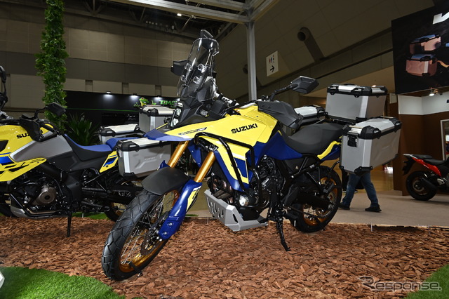 スズキ Vストローム800DE アクセサリー装着車(東京モーターサイクルショー2023)