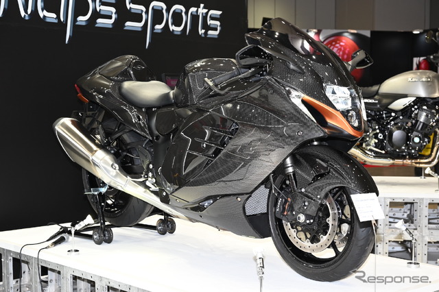 NSMP-01 フルドライカーボンボディ KIT SUZUKI Hayabusa 2021-MODEL（東京モーターサイクルショー2023）