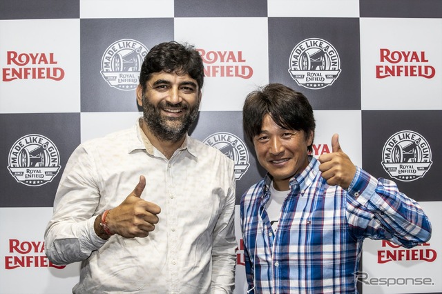 アジア太平洋市場担当事業責任者アヌージ・ドゥア氏と筆者(鈴木大五郎氏)