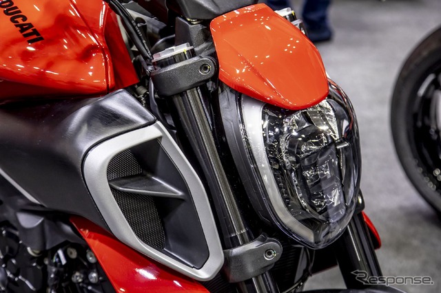 ドゥカティ ディアベルV4(東京モーターサイクルショー2023)
