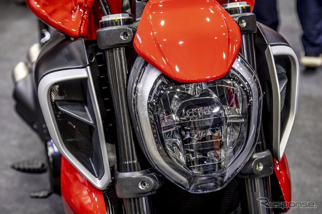ドゥカティ ディアベルV4(東京モーターサイクルショー2023)