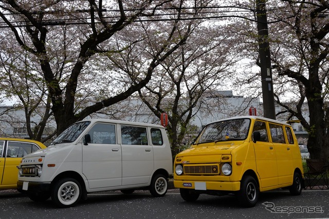 桜吹雪と名車の饗宴…オールドカーミーティングin清久さくらまつり