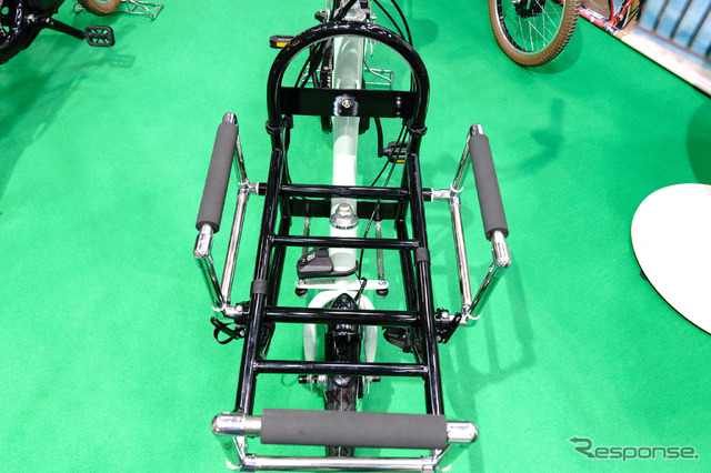 クレートを載せるフレームはサイズ調整が可能