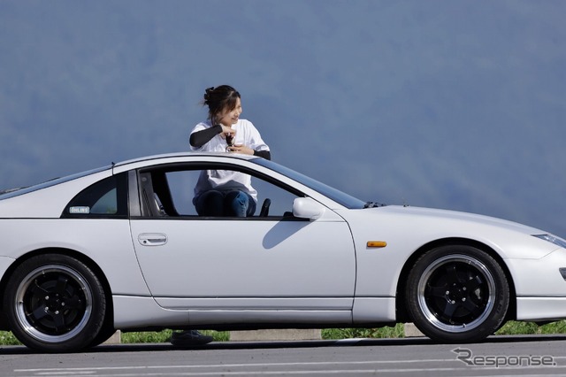 丹呉いづみさんと愛車のフェアレディZ Version S(1998年式)