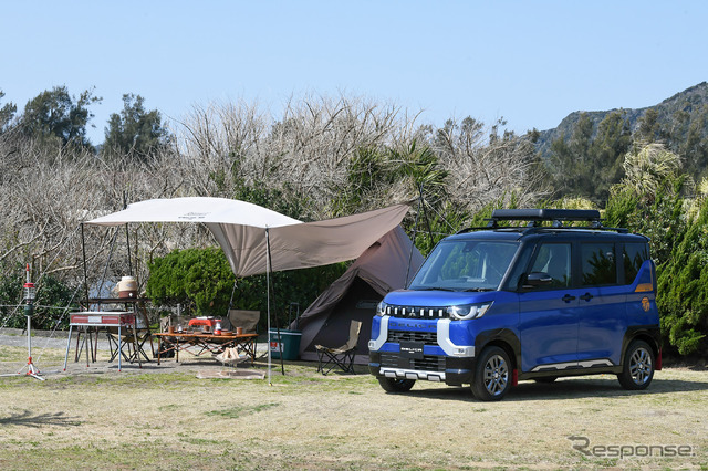 三菱 デリカミニ T Premium(ディーラーオプション ワイルドアドベンチャースタイル装着車)