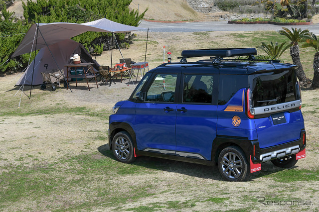三菱 デリカミニ T Premium(ディーラーオプション ワイルドアドベンチャースタイル装着車)