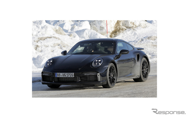 ポルシェ 911ターボ 改良新型プロトタイプ(スクープ写真)