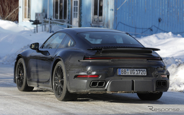 ポルシェ 911ターボ 改良新型プロトタイプ(スクープ写真)