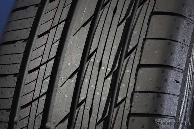 トーヨータイヤ『プロクセス・コンフォートIIs』