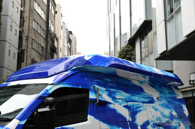 ベルリング「青い救急車」