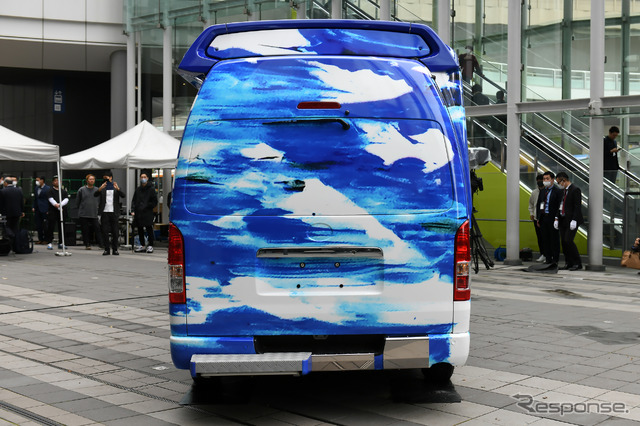 ベルリング「青い救急車」