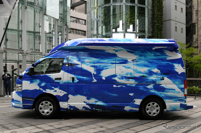 ベルリング「青い救急車」