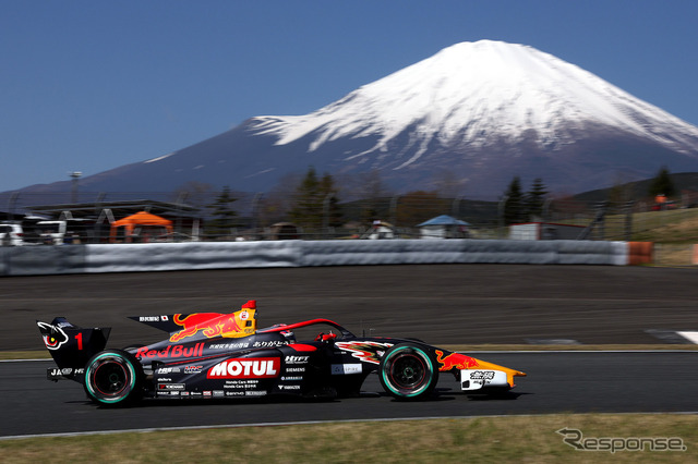 優勝した#1 野尻智紀(TEAM MUGEN)