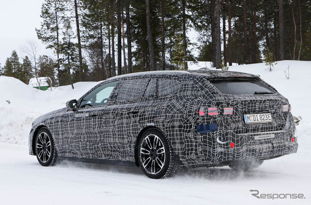 BMW i5ツーリング M60 プロトタイプ(スクープ写真)