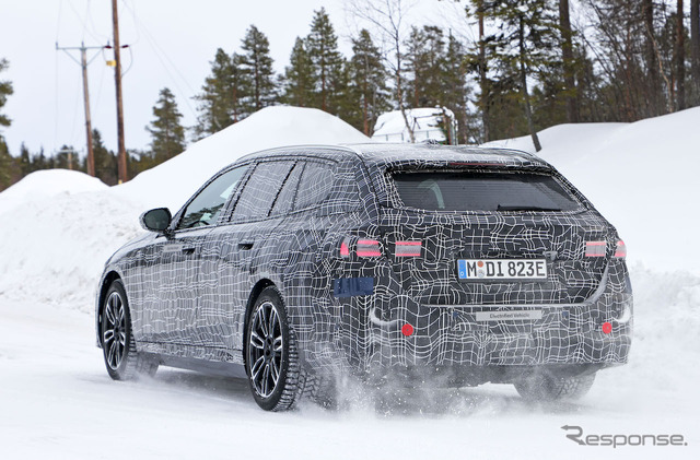 BMW i5ツーリング M60 プロトタイプ(スクープ写真)