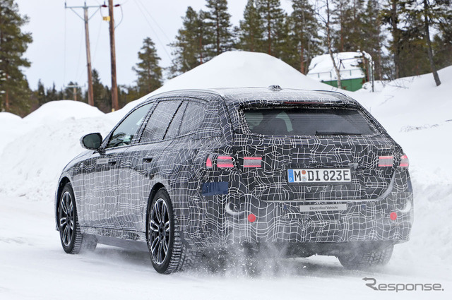 BMW i5ツーリング M60 プロトタイプ(スクープ写真)