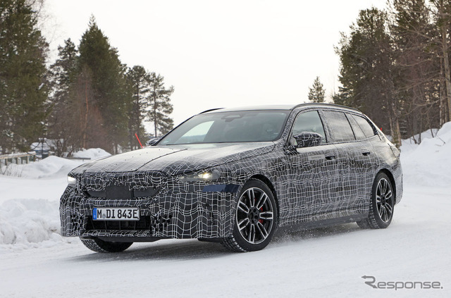 BMW i5ツーリング M60 プロトタイプ(スクープ写真)