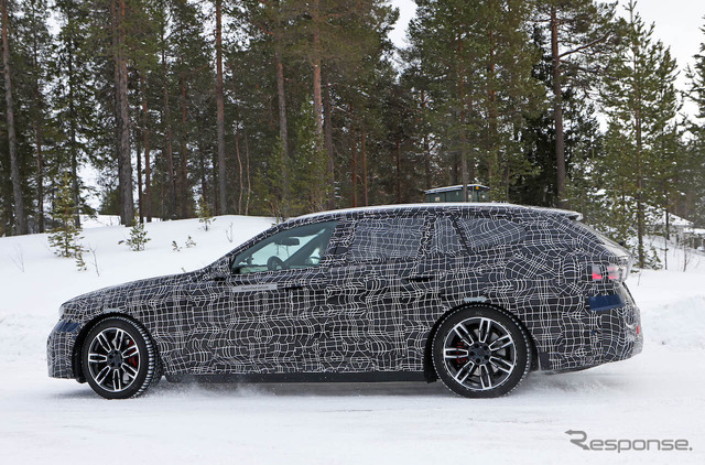 BMW i5ツーリング M60 プロトタイプ(スクープ写真)