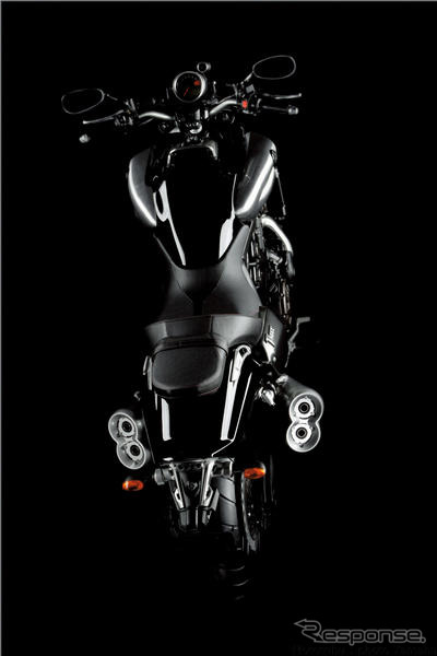 【ヤマハ VMAX 新型発表】国内発売は4月20日、231万円
