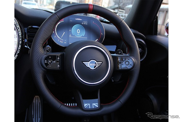 MINI Lci2モデル用スポーツステアリングホイール