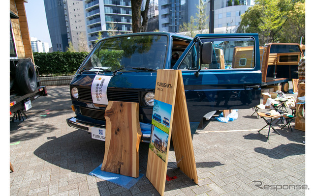 家具・内装のプロが仕立てた木のサロンカーと木のトレーラー…アウトドアデイジャパン東京2023