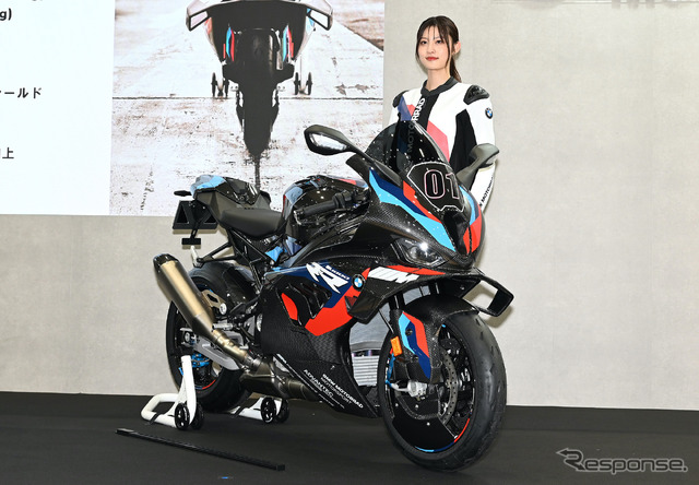 BMW M1000RR（東京モーターサイクルショー2023）