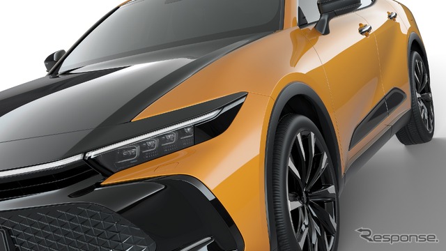 トヨタ・クラウン・クロスオーバーRS アドバンスド(ブラック×プレシャスレイ)<オプション装着車>