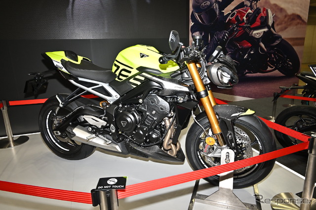 トライアンフ ストリートトリプル765 Moto2エディション(東京モーターサイクルショー2023)