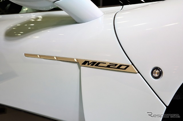 マセラティ MC20チェロ