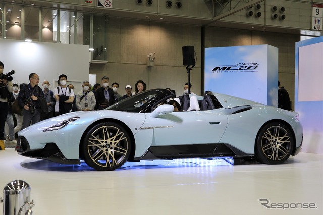 マセラティ MC20チェロ