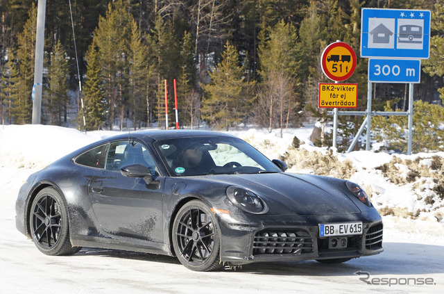 ポルシェ 911 GTS 改良新型プロトタイプ(スクープ写真)