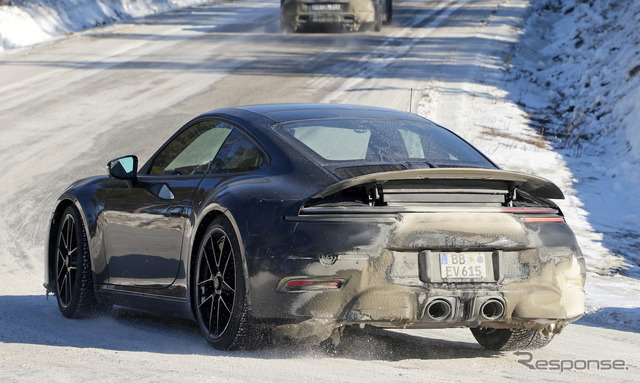 ポルシェ 911 GTS 改良新型プロトタイプ(スクープ写真)