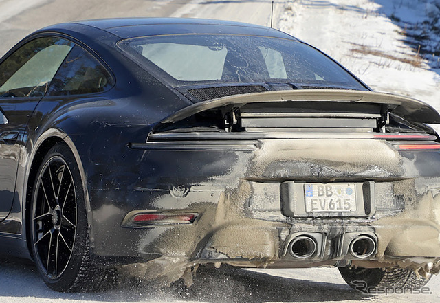 ポルシェ 911 GTS 改良新型プロトタイプ(スクープ写真)