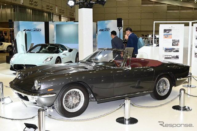 マセラティ・ミストラル（1964年。オートモビルカウンシル2023）