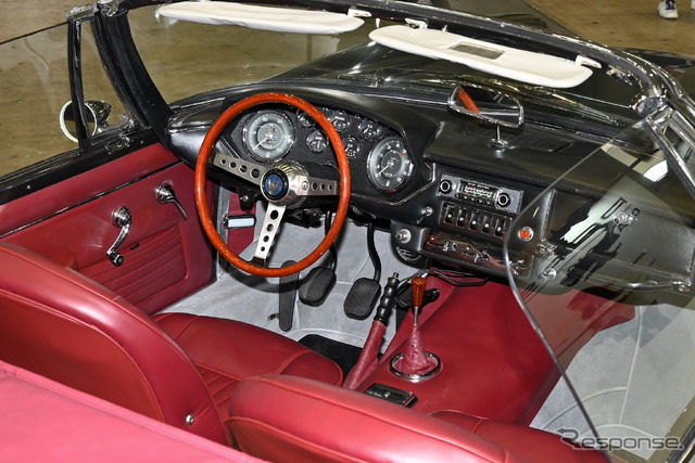 マセラティ・ミストラル（1964年。オートモビルカウンシル2023）
