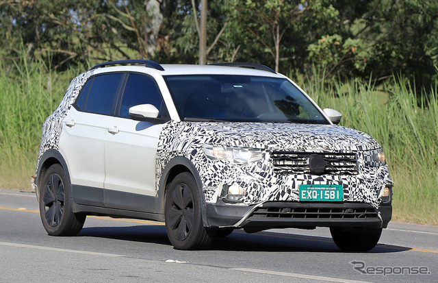 VW T-Cross 改良新型プロトタイプ(スクープ写真)