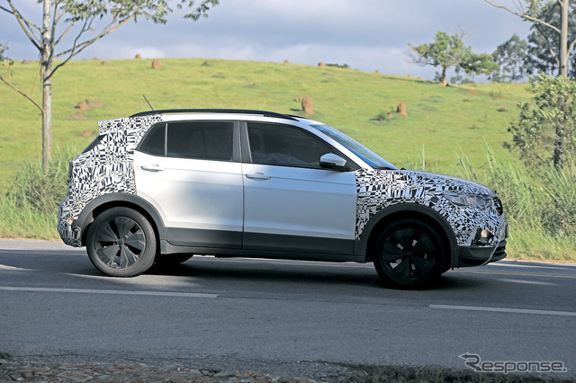 VW T-Cross 改良新型プロトタイプ(スクープ写真)