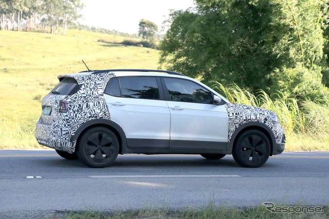 VW T-Cross 改良新型プロトタイプ(スクープ写真)