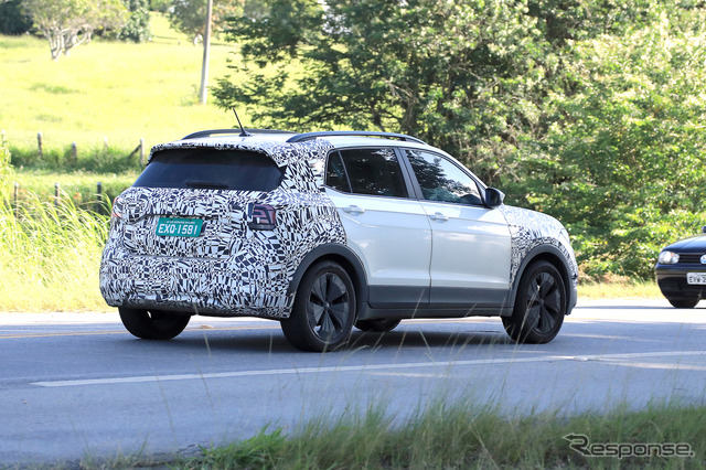 VW T-Cross 改良新型プロトタイプ(スクープ写真)