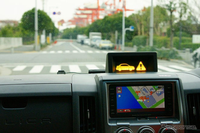【ITS-SAFETY 2010】デモンストレーションを同乗体験