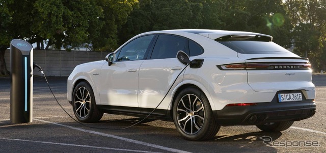 ポルシェ・カイエン E ハイブリッド・クーペ 改良新型