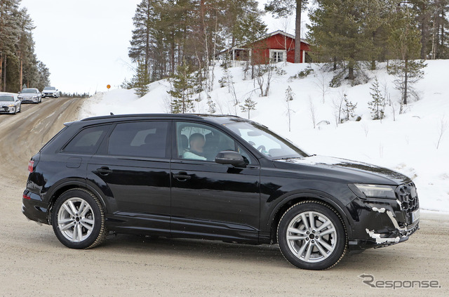アウディ Q7 改良新型プロトタイプ(スクープ写真)