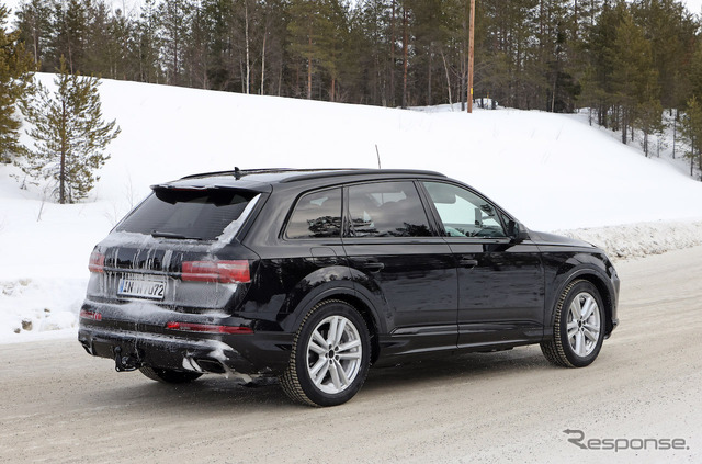 アウディ Q7 改良新型プロトタイプ(スクープ写真)