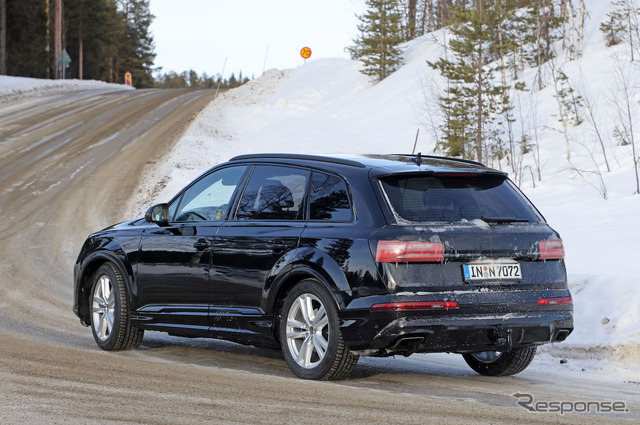 アウディ Q7 改良新型プロトタイプ(スクープ写真)