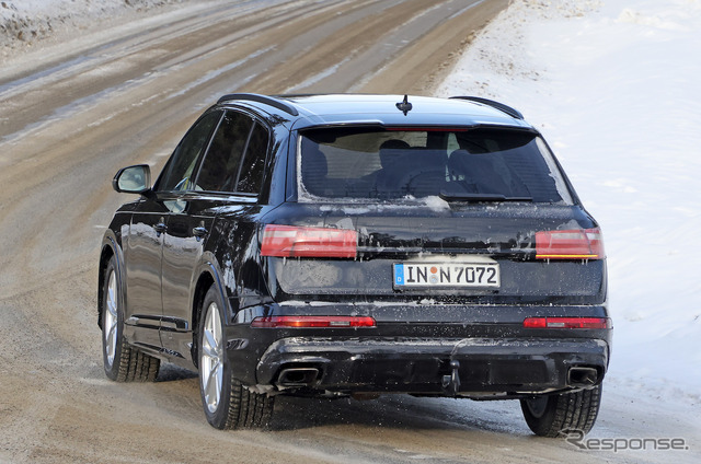 アウディ Q7 改良新型プロトタイプ(スクープ写真)