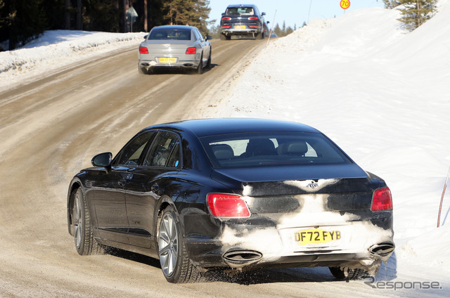 ベントレー フライングスパー V8 PHEV プロトタイプ(スクープ写真)