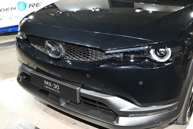 マツダ MX-30 e-SKYACTIV R-EV