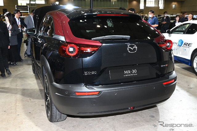マツダ MX-30 e-SKYACTIV R-EV