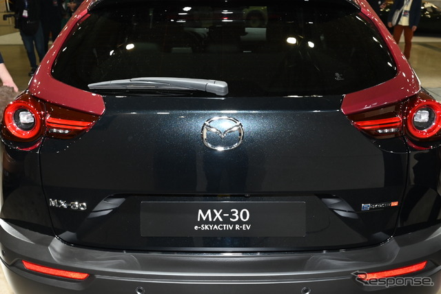 マツダ MX-30 e-SKYACTIV R-EV